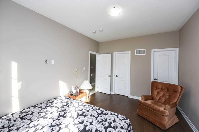 26 Lobelia St, Townhouse with 3 bedrooms, 4 bathrooms and 2 parking in Brampton ON | Image 16