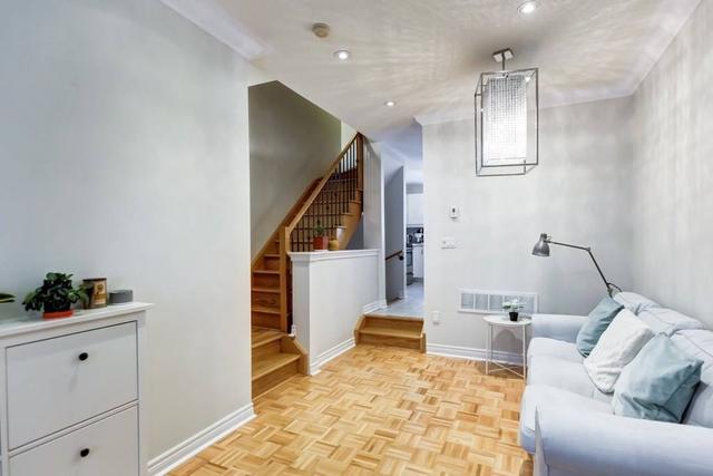 66a Finch Ave W, Townhouse with 3 bedrooms, 4 bathrooms and 2 parking in Toronto ON | Image 34
