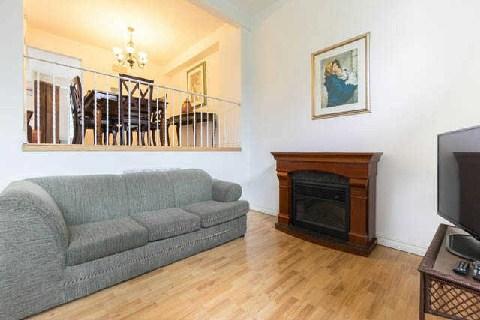 106 - 4662 Kingston Rd, Townhouse with 3 bedrooms, 2 bathrooms and 2 parking in Toronto ON | Image 4