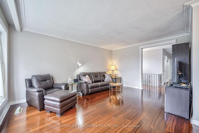 28 Murmouth Rd W, House detached with 3 bedrooms, 2 bathrooms and 3 parking in Toronto ON | Image 38