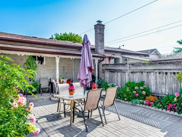 429 Maybank Ave, House detached with 3 bedrooms, 2 bathrooms and 3 parking in Toronto ON | Image 26