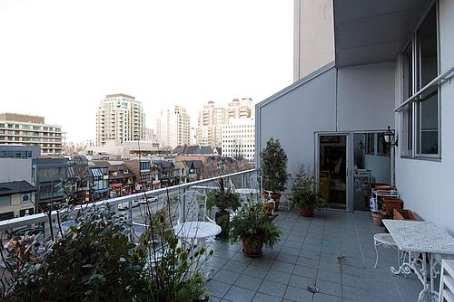 404 - 110 Bloor St W, Condo with 3 bedrooms, 4 bathrooms and 1 parking in Toronto ON | Image 8