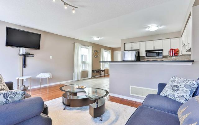 36 Unsworth Cres, House semidetached with 3 bedrooms, 4 bathrooms and 2 parking in Ajax ON | Image 10