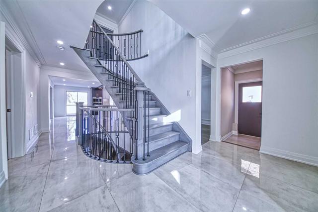2631 Comet Crt, House detached with 4 bedrooms, 5 bathrooms and 6 parking in Mississauga ON | Image 36