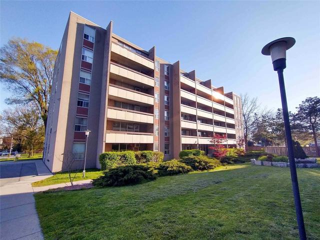 310 - 3625 Lake Shore Blvd, Condo with 2 bedrooms, 1 bathrooms and 1 parking in Toronto ON | Image 14