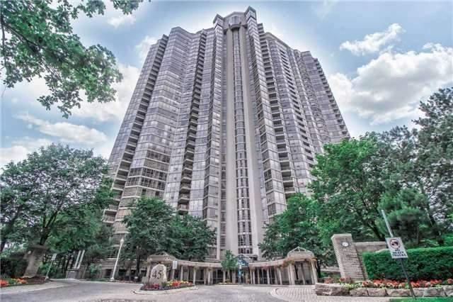 Uph1 - 45 Kingsbridge Garden Circ, Condo with 2 bedrooms, 3 bathrooms and 2 parking in Mississauga ON | Image 1