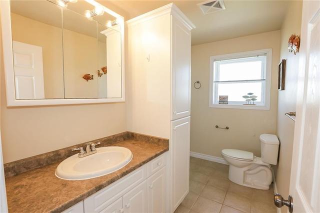 18004 Erie Shore Drive, House detached with 2 bedrooms, 1 bathrooms and 4 parking in Chatham Kent ON | Image 19