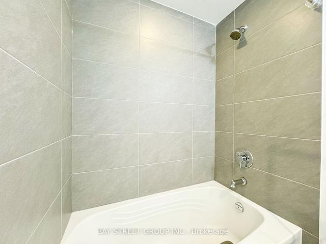 1107 - 426 University Ave, Condo with 1 bedrooms, 1 bathrooms and 0 parking in Toronto ON | Image 33