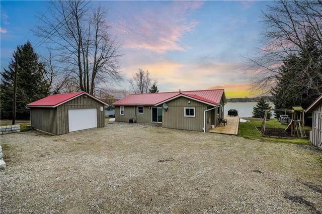 1012 Road 10 Road W, House detached with 5 bedrooms, 1 bathrooms and 7 parking in Mapleton ON | Image 12