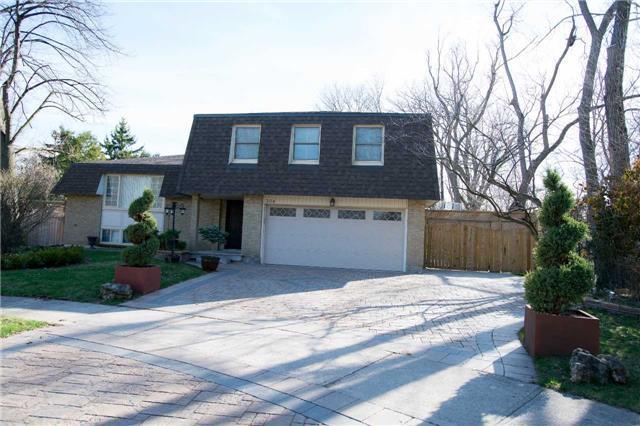 304 Still's Lane, House detached with 4 bedrooms, 3 bathrooms and 5 parking in Oakville ON | Image 2