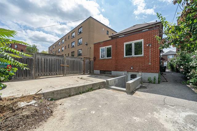 unit 1 - 647 Vaughan Rd, House detached with 1 bedrooms, 1 bathrooms and 1 parking in Toronto ON | Image 6