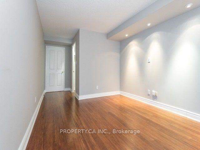 1410 - 28 Hollywood Ave, Condo with 1 bedrooms, 1 bathrooms and 1 parking in Toronto ON | Image 2