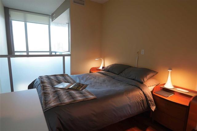 606 - 1 Avondale Ave, Condo with 1 bedrooms, 2 bathrooms and 1 parking in Toronto ON | Image 11