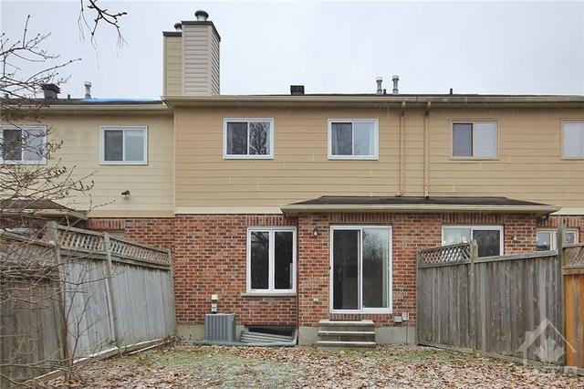 96 Southport Drive, Townhouse with 3 bedrooms, 3 bathrooms and 3 parking in Ottawa ON | Image 24