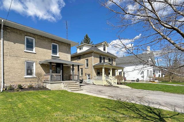 78 Wellington St, House detached with 3 bedrooms, 1 bathrooms and 3 parking in Kawartha Lakes ON | Image 12