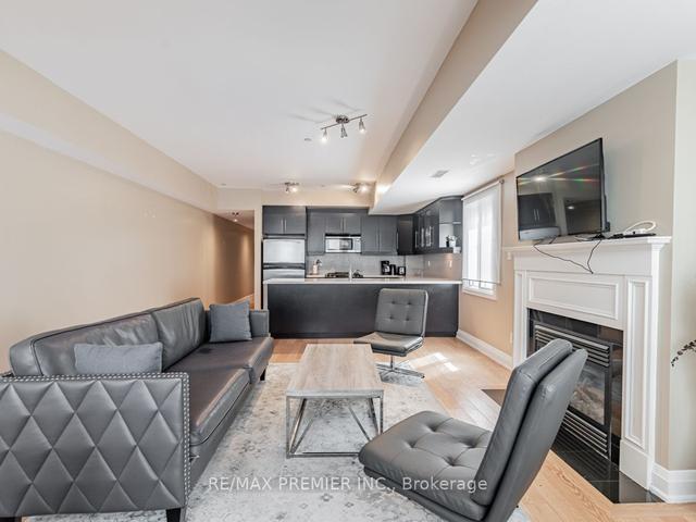 1 - 473 Dupont St, Condo with 2 bedrooms, 3 bathrooms and 1 parking in Toronto ON | Image 22