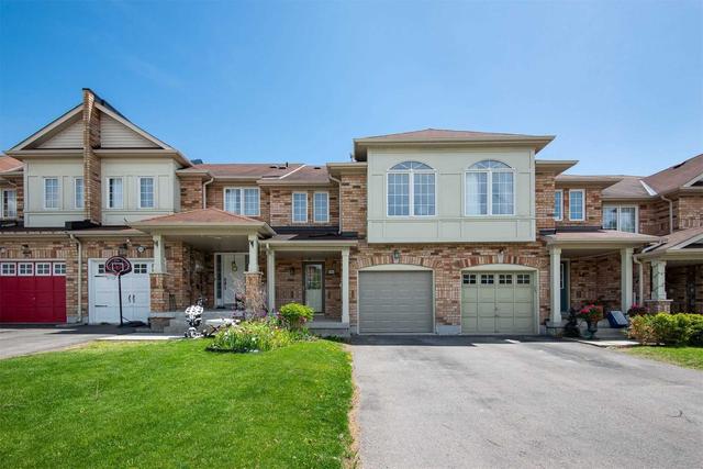 242 Penndutch Circ, House attached with 3 bedrooms, 3 bathrooms and 3 parking in Whitchurch Stouffville ON | Image 1