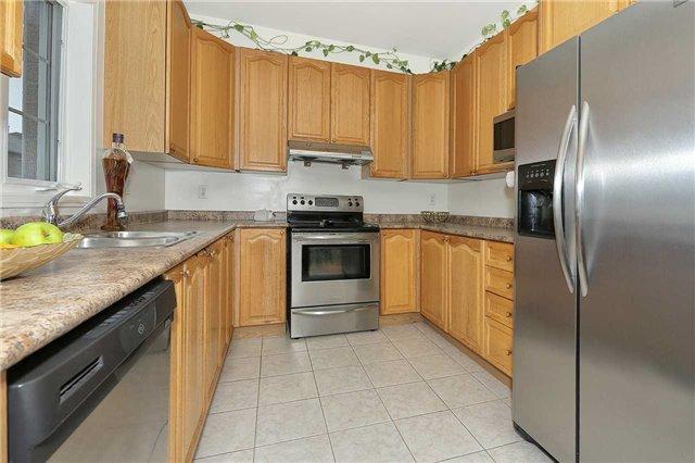 15 Wheatley Cres, House detached with 4 bedrooms, 3 bathrooms and 4 parking in Ajax ON | Image 5