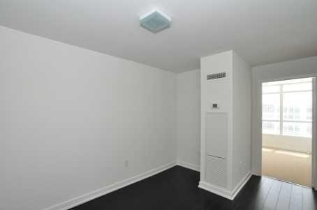 1016 - 10 Capreol Crt N, Condo with 1 bedrooms, 1 bathrooms and 0 parking in Toronto ON | Image 7