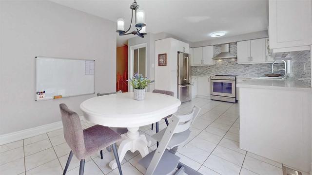 298 Marble Pl, House attached with 3 bedrooms, 3 bathrooms and 3 parking in Newmarket ON | Image 34