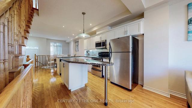 126b Finch Ave W, House attached with 3 bedrooms, 3 bathrooms and 2 parking in Toronto ON | Image 21