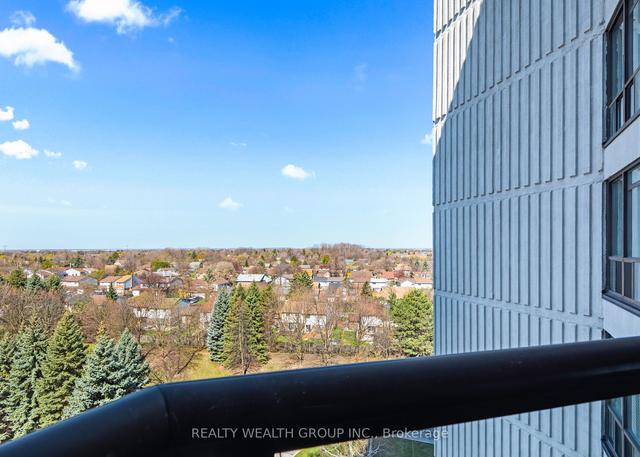 908 - 10 Laurelcrest St, Condo with 2 bedrooms, 1 bathrooms and 2 parking in Brampton ON | Image 13