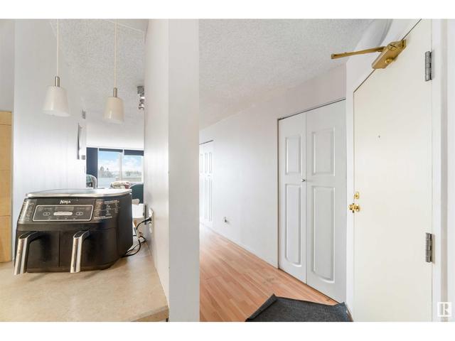 506 - 10149 Saskatchewan Dr Nw Nw, Condo with 2 bedrooms, 2 bathrooms and null parking in Edmonton AB | Image 4