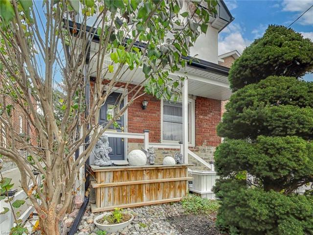 335 Boon Avenue, House detached with 2 bedrooms, 2 bathrooms and 4 parking in Toronto ON | Image 45