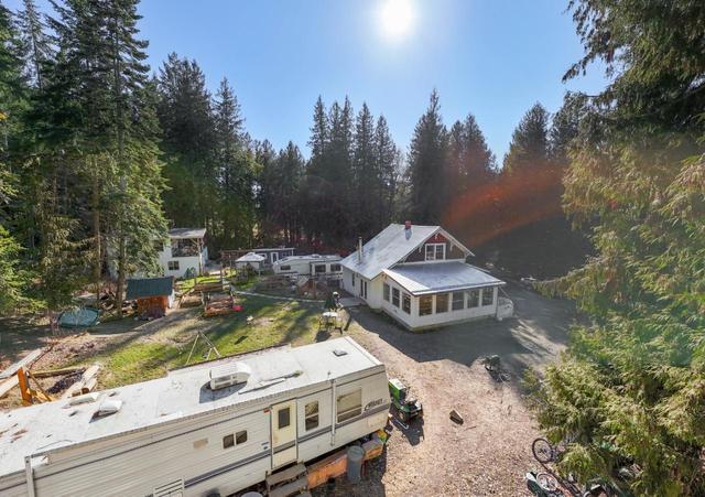 1766 Riondel Road N, House detached with 3 bedrooms, 2 bathrooms and null parking in Central Kootenay A BC | Image 90
