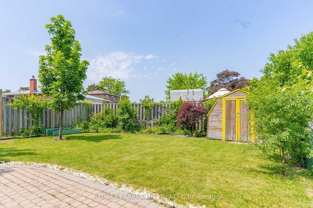 12 Fallingdale Cres, House semidetached with 3 bedrooms, 2 bathrooms and 3 parking in Brampton ON | Image 22