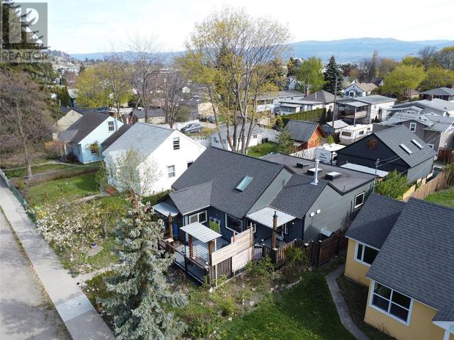 549 Okanagan Boulevard, House detached with 2 bedrooms, 2 bathrooms and 2 parking in Kelowna BC | Image 53
