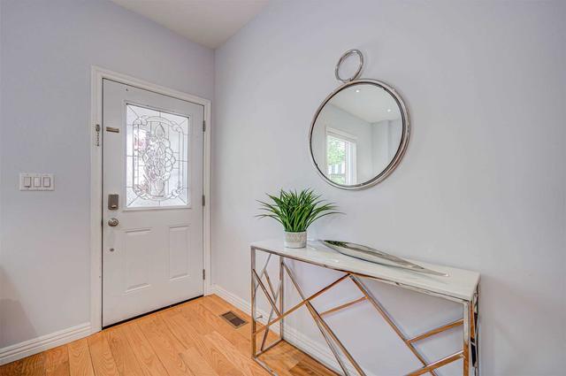 165 Wallace Ave, House semidetached with 3 bedrooms, 2 bathrooms and 1 parking in Toronto ON | Image 23