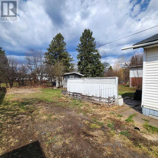 385 Whitney Ave, House detached with 2 bedrooms, 1 bathrooms and null parking in Sault Ste. Marie ON | Image 25