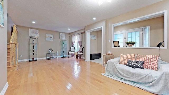 78 Lucien St, House detached with 4 bedrooms, 3 bathrooms and 3 parking in Markham ON | Image 31