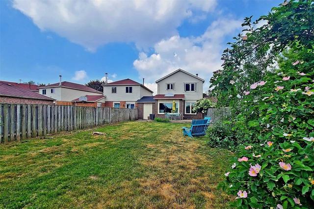 69 Rotherglen Rd S, House detached with 3 bedrooms, 4 bathrooms and 3 parking in Ajax ON | Image 32