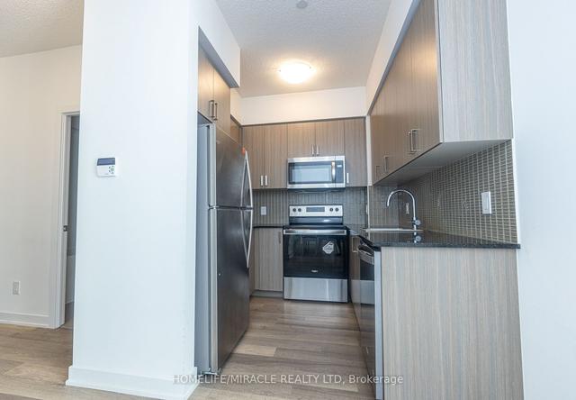 807 - 1603 Eglinton Ave W, Condo with 2 bedrooms, 2 bathrooms and 1 parking in Toronto ON | Image 6