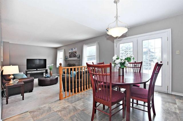 440 Alex Doner Dr, House detached with 3 bedrooms, 3 bathrooms and 4 parking in Newmarket ON | Image 4