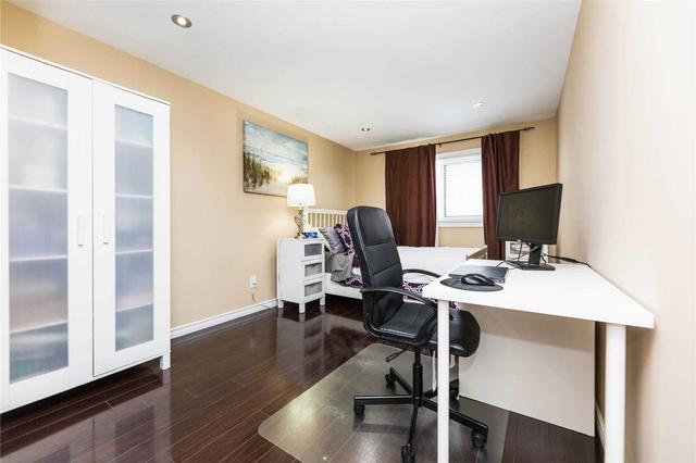 100 Carleton Pl, Townhouse with 3 bedrooms, 2 bathrooms and 2 parking in Brampton ON | Image 16
