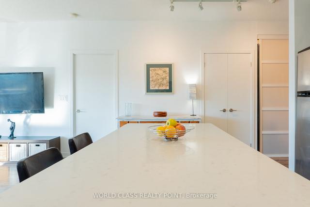 209 - 5101 Dundas St W, Condo with 2 bedrooms, 2 bathrooms and 0 parking in Toronto ON | Image 7