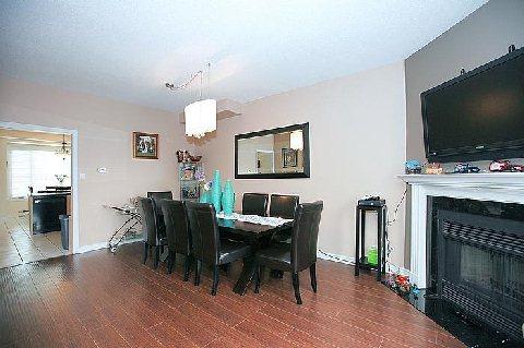 86 Thornway Ave, House attached with 3 bedrooms, 4 bathrooms and 3 parking in Vaughan ON | Image 2