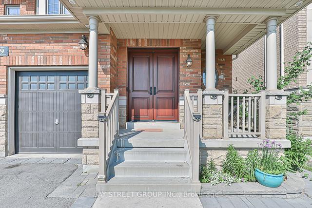 9 Motley Crt, House detached with 4 bedrooms, 6 bathrooms and 5 parking in Richmond Hill ON | Image 12