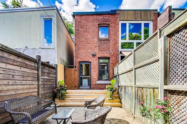313 Seaton St, House attached with 4 bedrooms, 2 bathrooms and 1 parking in Toronto ON | Image 31