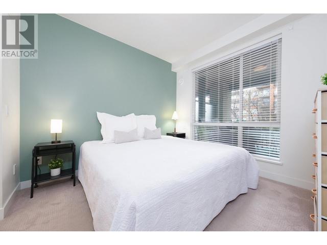 208 - 719 W 3rd Street, Condo with 2 bedrooms, 1 bathrooms and 1 parking in North Vancouver BC | Image 4