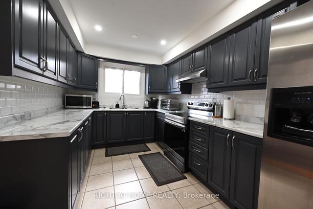 44 - 55 Maplebranch Path, Townhouse with 3 bedrooms, 3 bathrooms and 2 parking in Toronto ON | Image 25