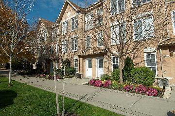 th 5 - 180 Manitoba St, Townhouse with 3 bedrooms, 3 bathrooms and 2 parking in Toronto ON | Image 1