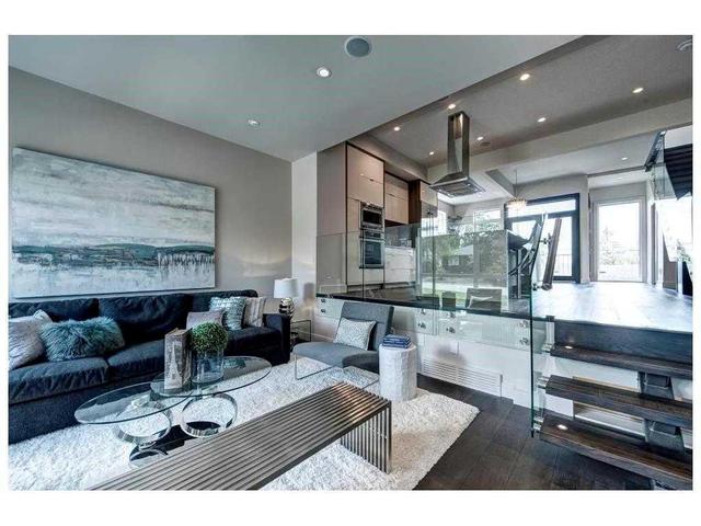2507 21 Street Sw, Home with 4 bedrooms, 3 bathrooms and 2 parking in Calgary AB | Image 1