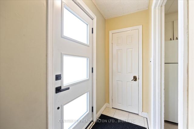 207 Marquette Ave, House detached with 2 bedrooms, 1 bathrooms and 3 parking in Oshawa ON | Image 10