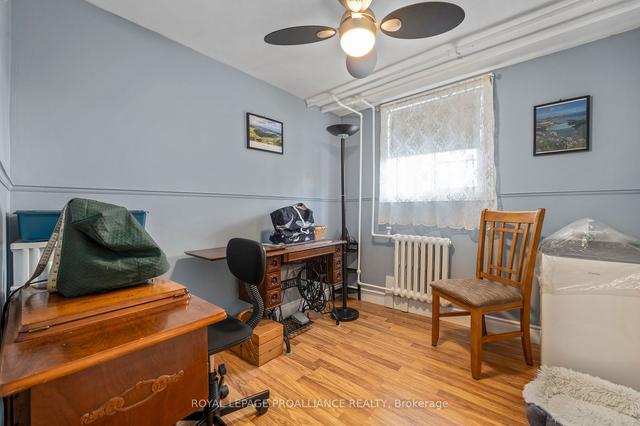 430 Nelson St, House detached with 2 bedrooms, 3 bathrooms and 4 parking in Kingston ON | Image 11