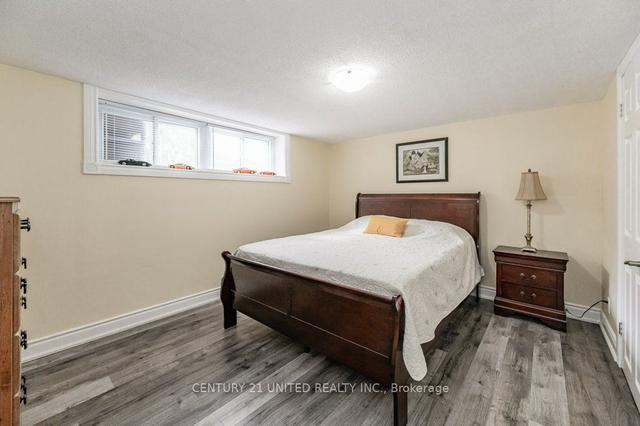 28 Masterson Dr, House detached with 3 bedrooms, 2 bathrooms and 5 parking in St. Catharines ON | Image 17