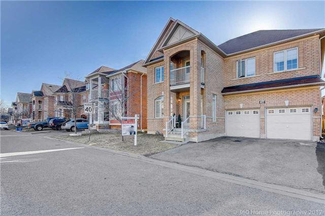 26 Mckennon St, House detached with 5 bedrooms, 5 bathrooms and 2 parking in Markham ON | Image 2